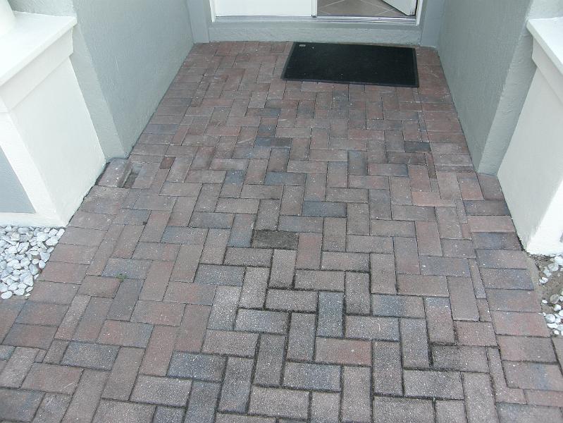 01Front Door Needing an Access Ramp.JPG